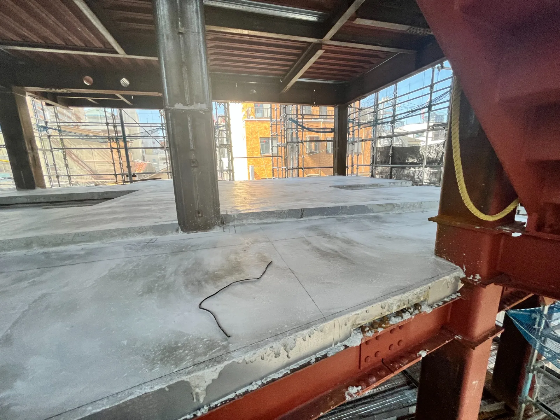 マンション土間コンクリート工事